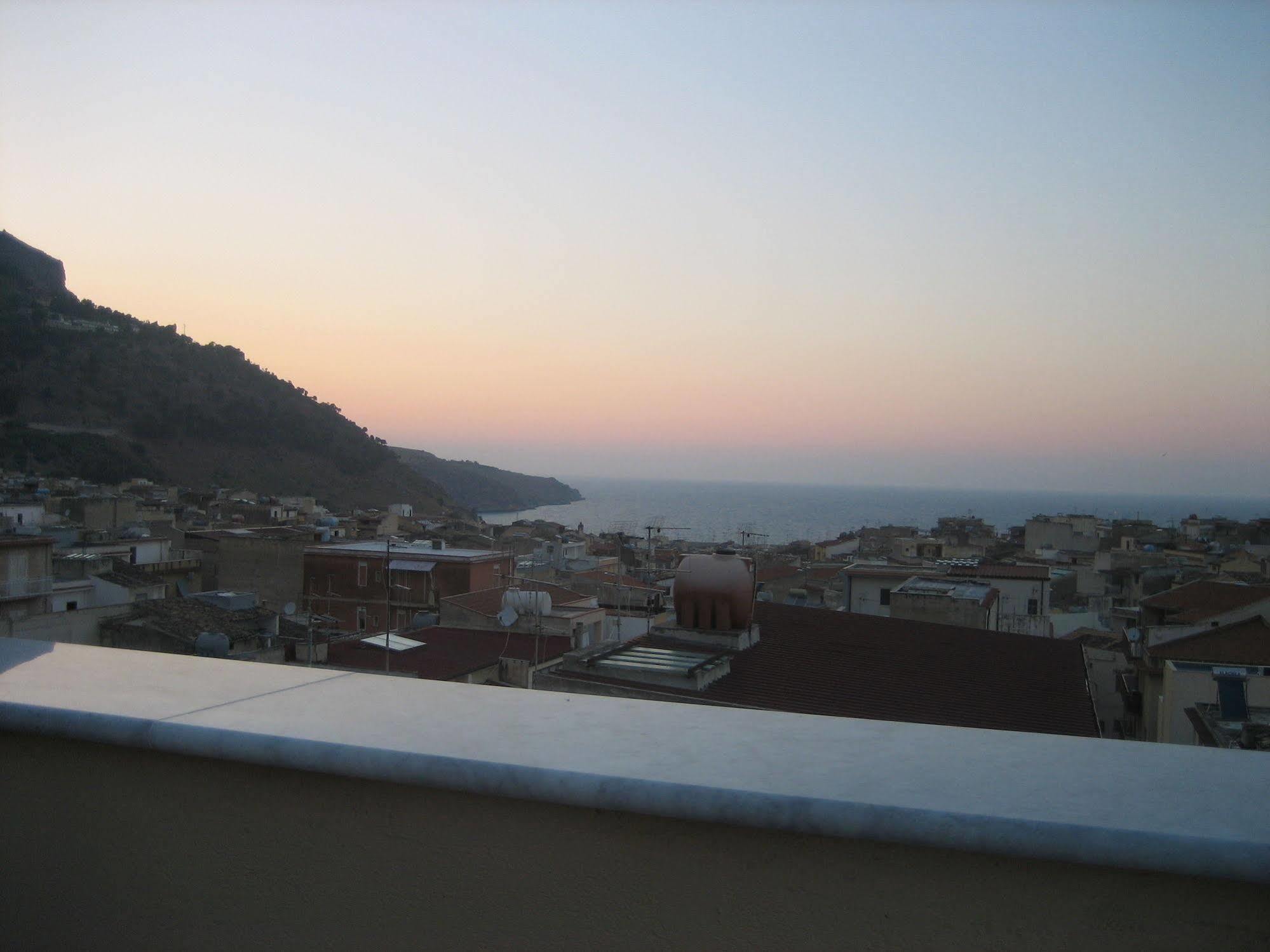 Le Case di Katy Castellammare del Golfo Bagian luar foto