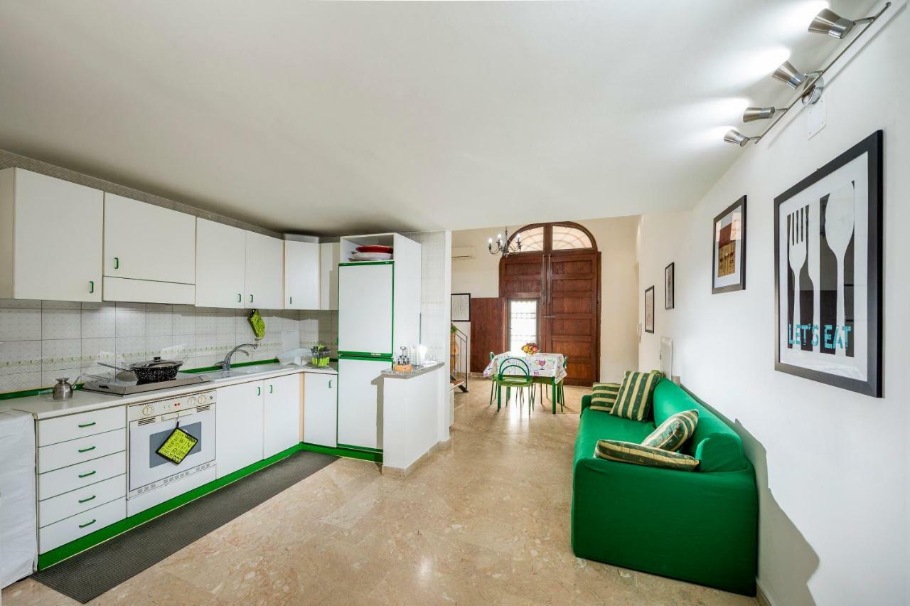 Le Case di Katy Castellammare del Golfo Bagian luar foto